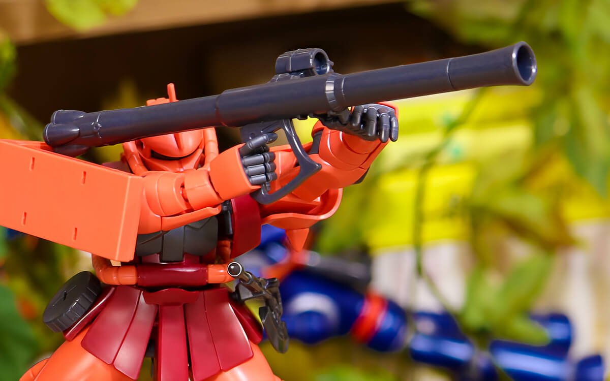 バズーカを構える