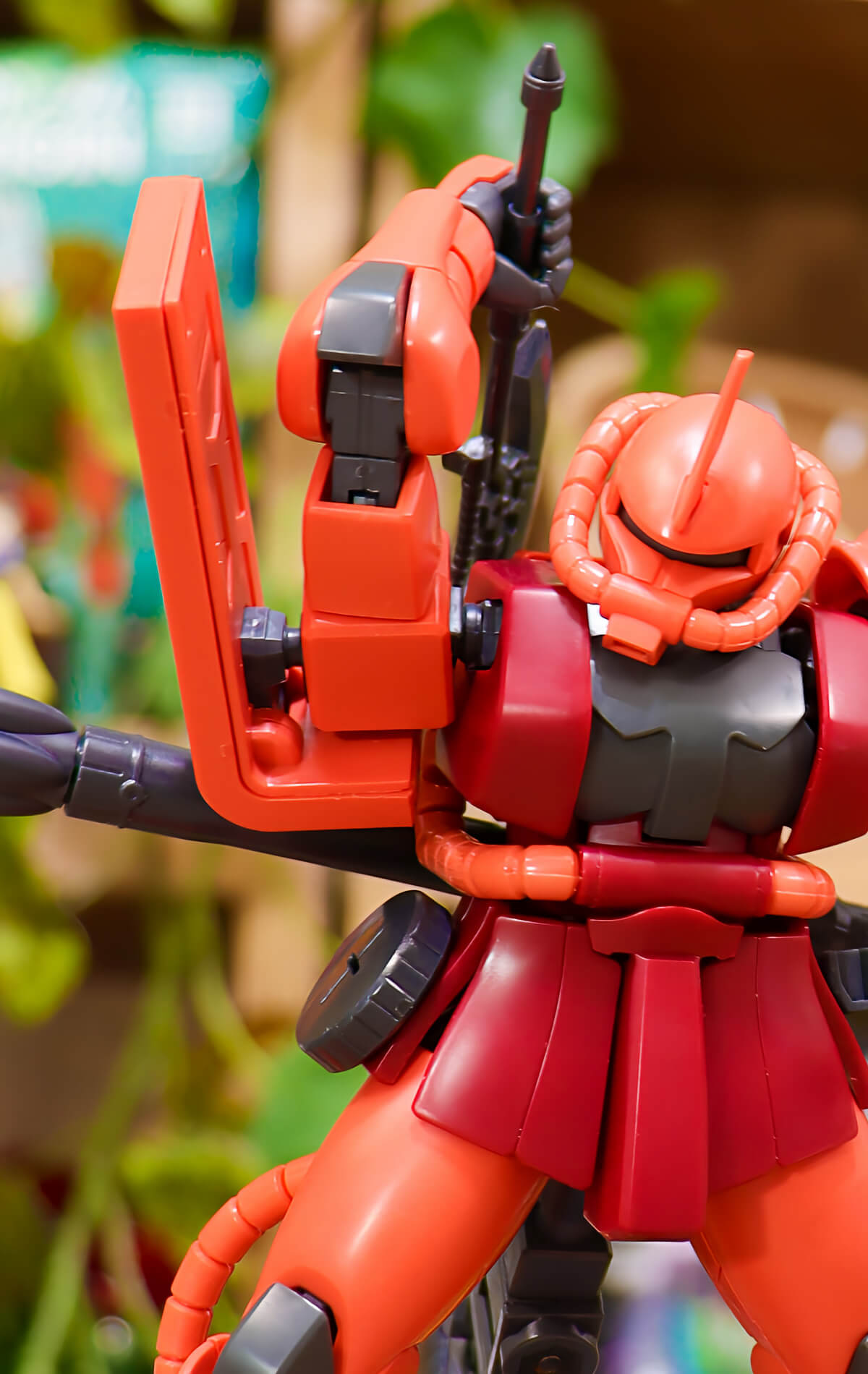 ヒートホークを振り下ろす