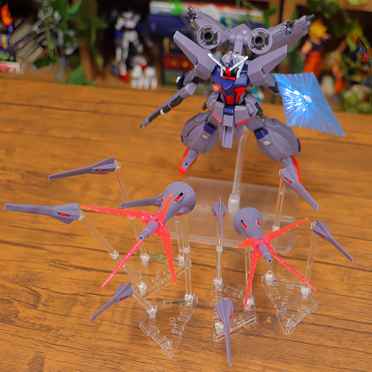 割って入る存在