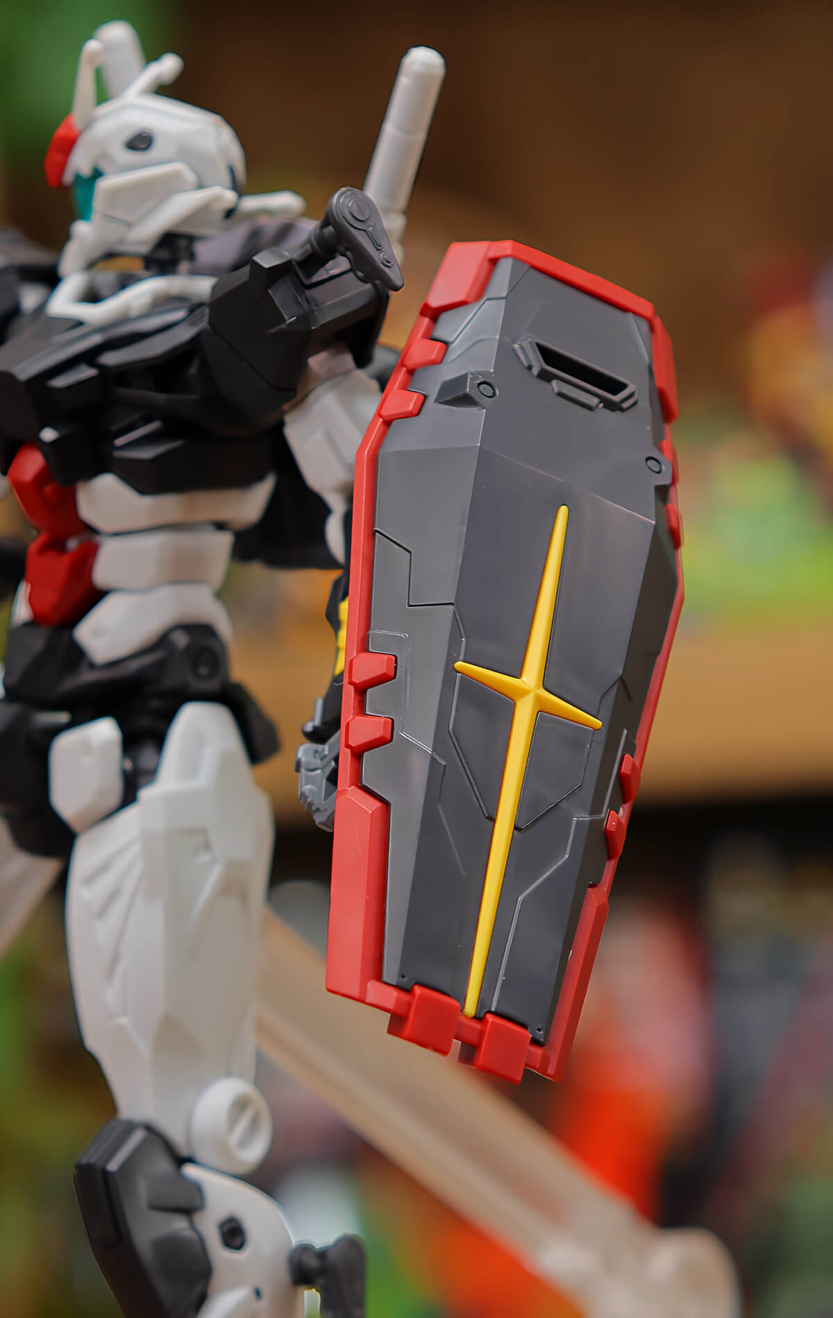 01ガンダムのシールド